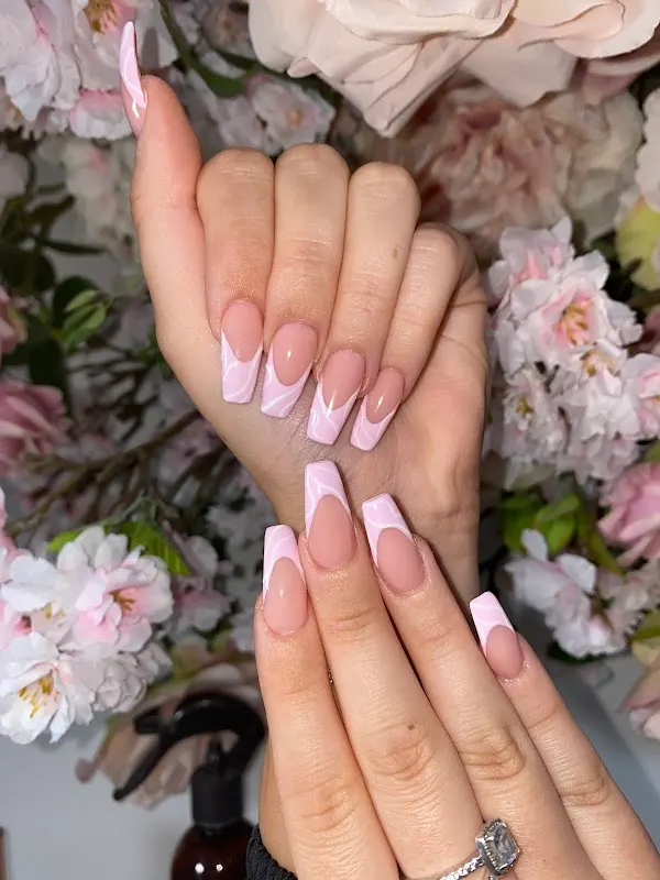 The Brow Lounge — Beauty Salon in London
